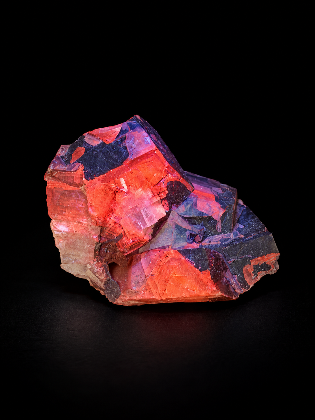 Black Chocolate Calcite Specimen – Strong Orange UV Fluorescence | Hunan, China (Copy)