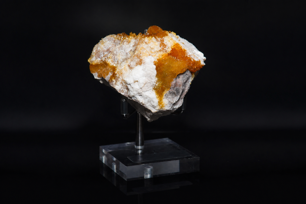 Root Beer Calcite – Dachang Mine, China – 196 g