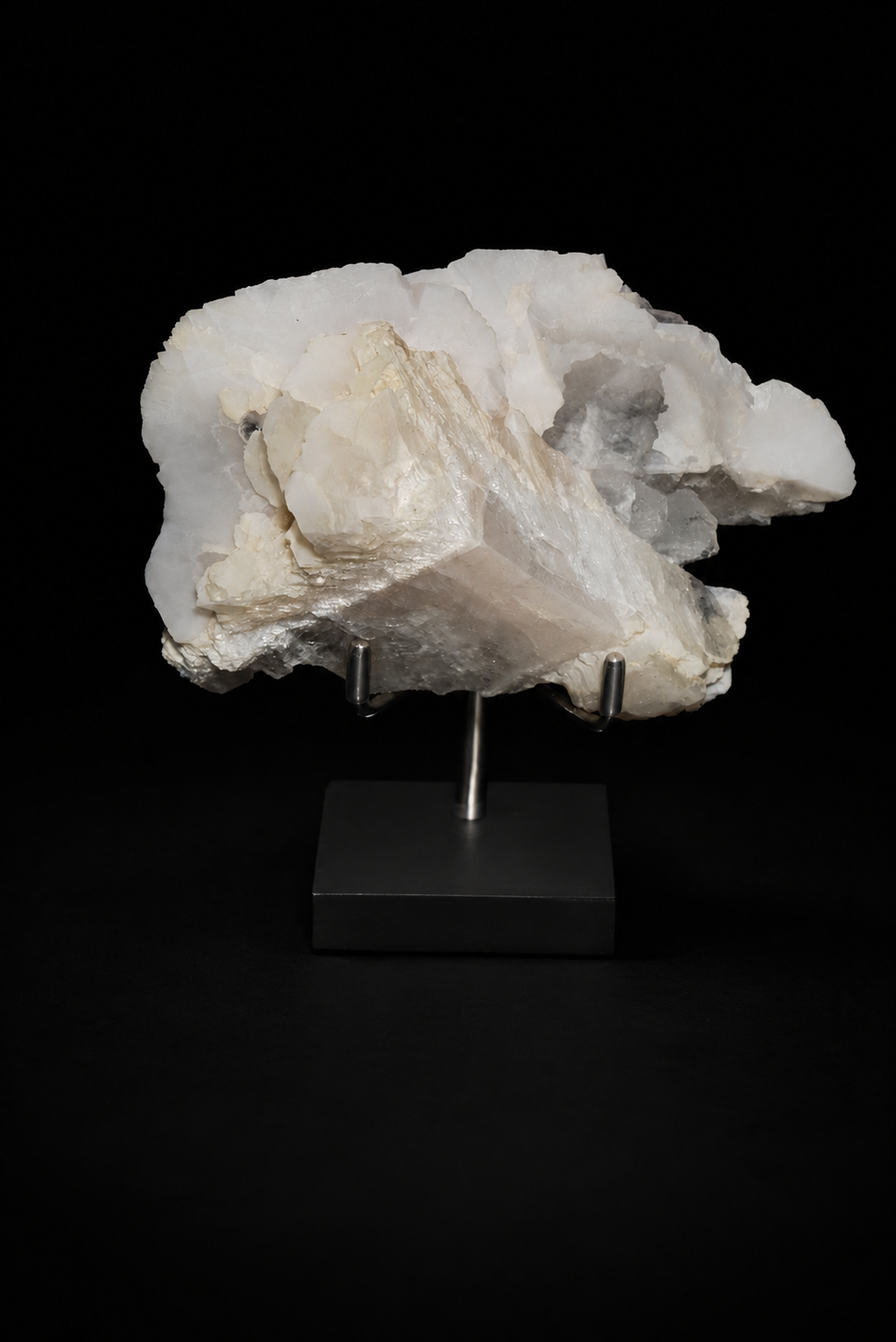 Scheelite Multi-Mineral Specimen – Inner Mongolia
