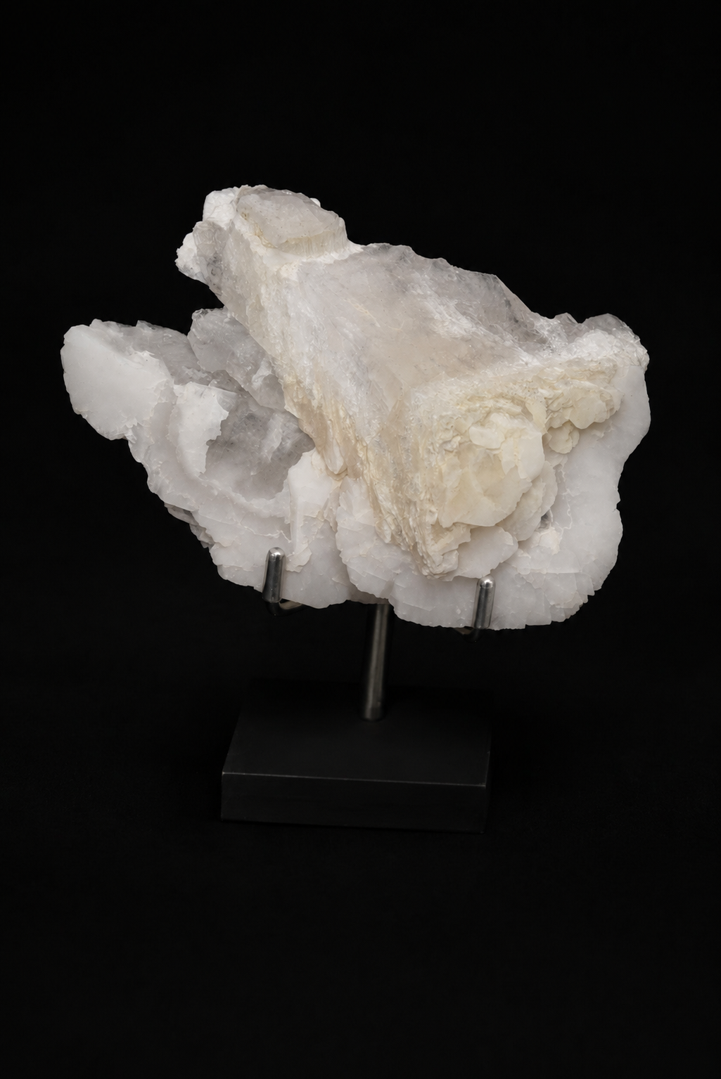 Scheelite Multi-Mineral Specimen – Inner Mongolia